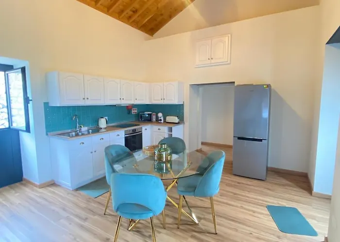 Chale Da Ribeira Dağ evi Praia da Vitória